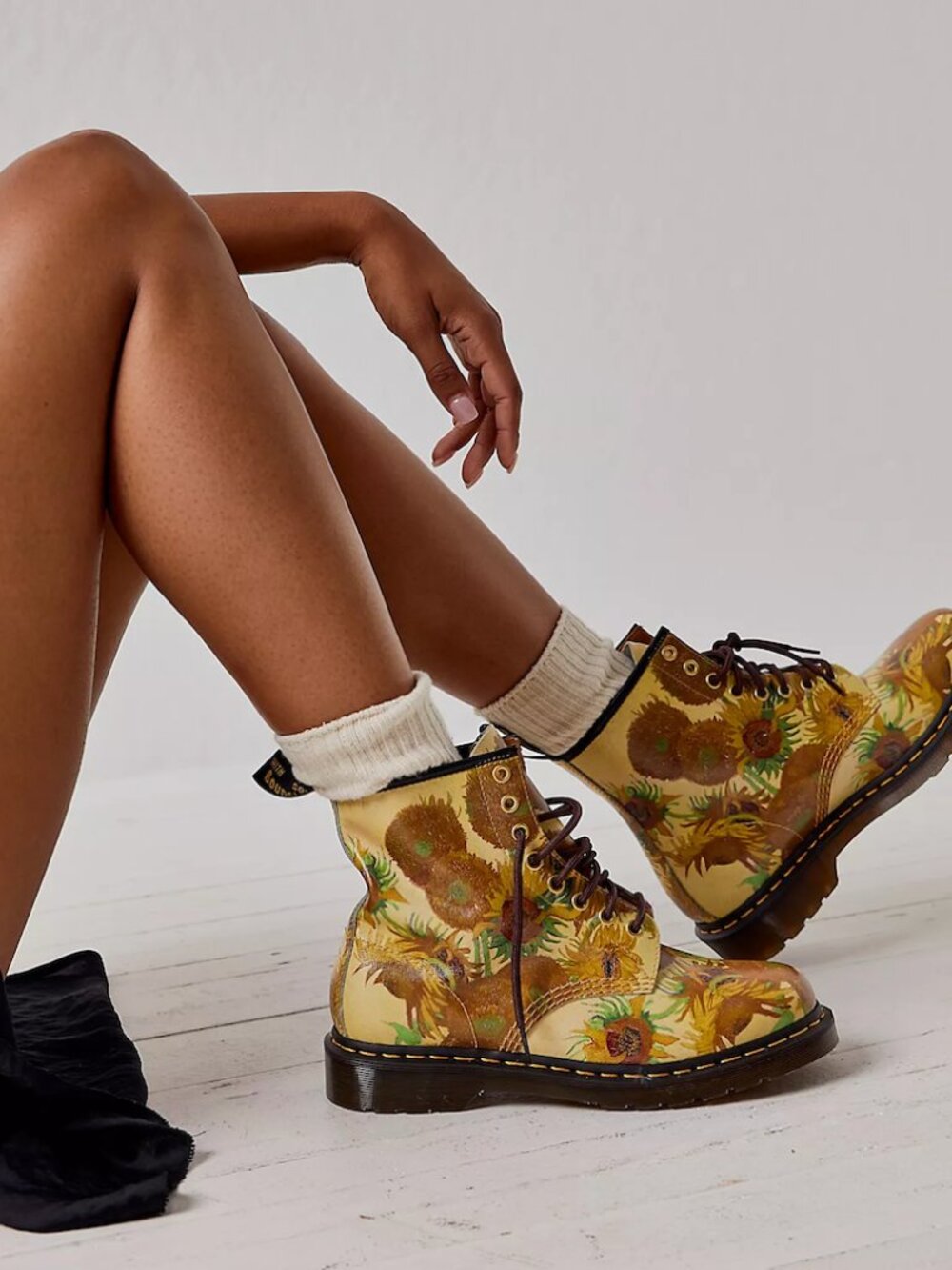 Dr. Marten | The National Gallery 1460 Sunflowers Leather Boots